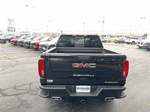 Used 2024 GMC Sierra 1500 Denali w/ Denali Reserve Package image 4