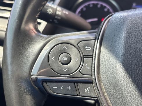 Used 2023 Toyota Camry SE image 19