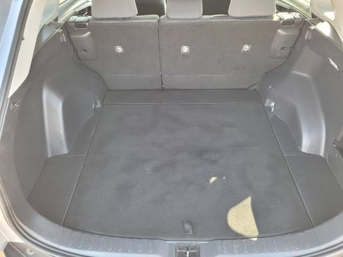 Used 2021 Toyota RAV4 XLE FWD image 8