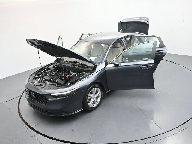 Used 2023 Honda Accord LX image 26