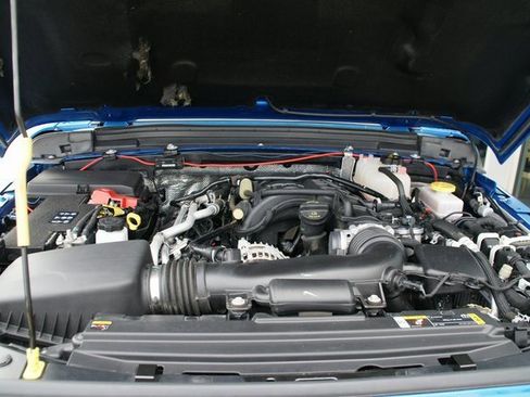 Used 2024 Jeep Wrangler Unlimited Rubicon w/ Safety Group image 10