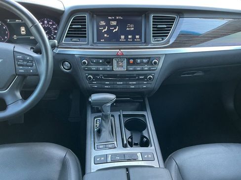 Used 2018 Genesis G80 3.8 w/ Option Group 02 RWD image 25