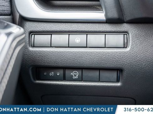 Used 2023 Nissan Rogue SV image 17