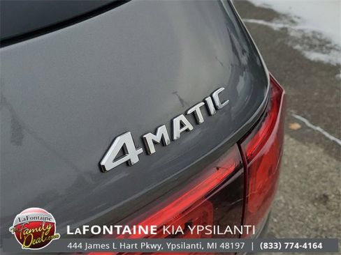 Used 2021 Mercedes-Benz GLB 250 4MATIC w/ Premium Package image 8