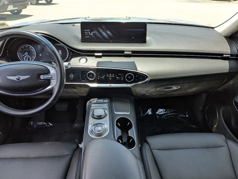 Used 2025 Genesis GV70 2.5T AWD/4WD image 16