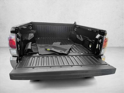 Certified 2023 Toyota Tacoma TRD Off-Road AWD/4WD image 7