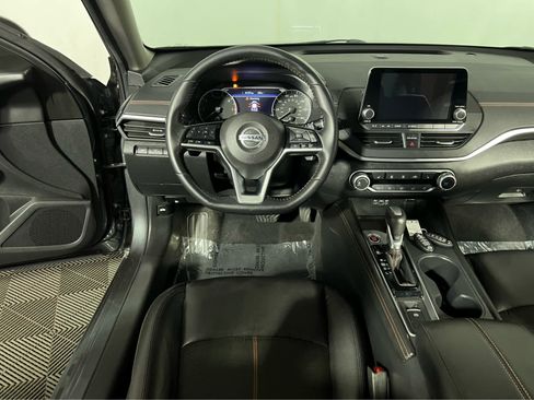 Used 2019 Nissan Altima 2.5 SR w/ SR Premium Package AWD/4WD image 14