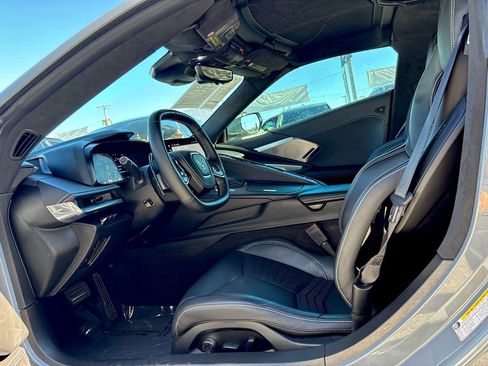 Used 2024 Chevrolet Corvette Stingray Premium Cpe w/ Z51 Performance Package image 11