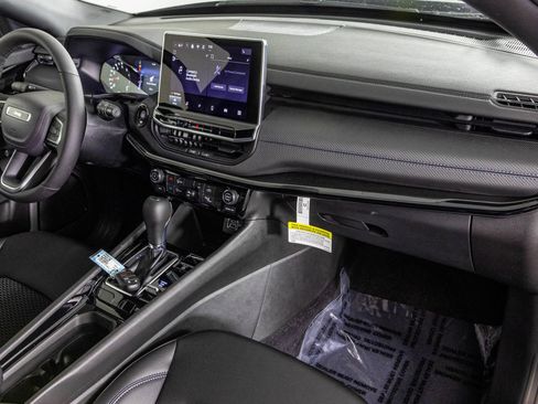 New 2026 Jeep Compass Latitude AWD/4WD image 37