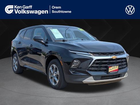 Used 2024 Chevrolet Blazer LT AWD/4WD image 1