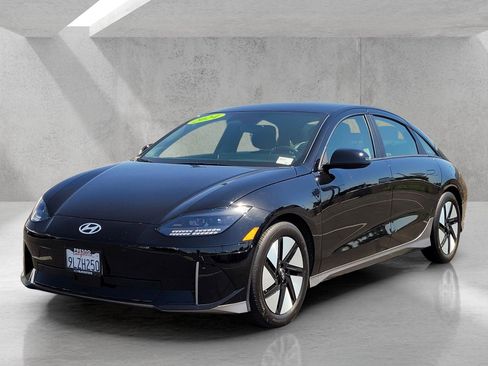 Used 2024 Hyundai Ioniq 6 SE RWD image 9