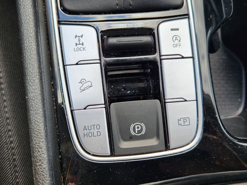 Used 2023 Hyundai Tucson SE image 14