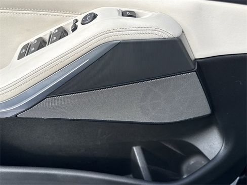 Used 2020 BMW X5 M50i w/ Premium Package image 21