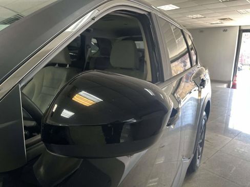 Used 2025 Nissan Rogue SV w/ SV Premium Package AWD/4WD image 11