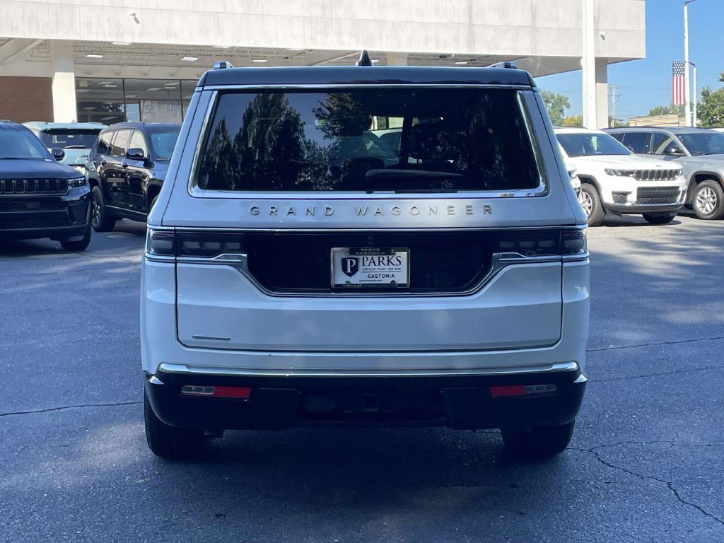 Certified 2023 Jeep Grand Wagoneer 4WD image 7