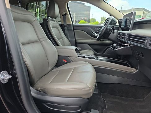 Used 2025 Lincoln Corsair Grand Touring w/ Equipment Group 301A image 16