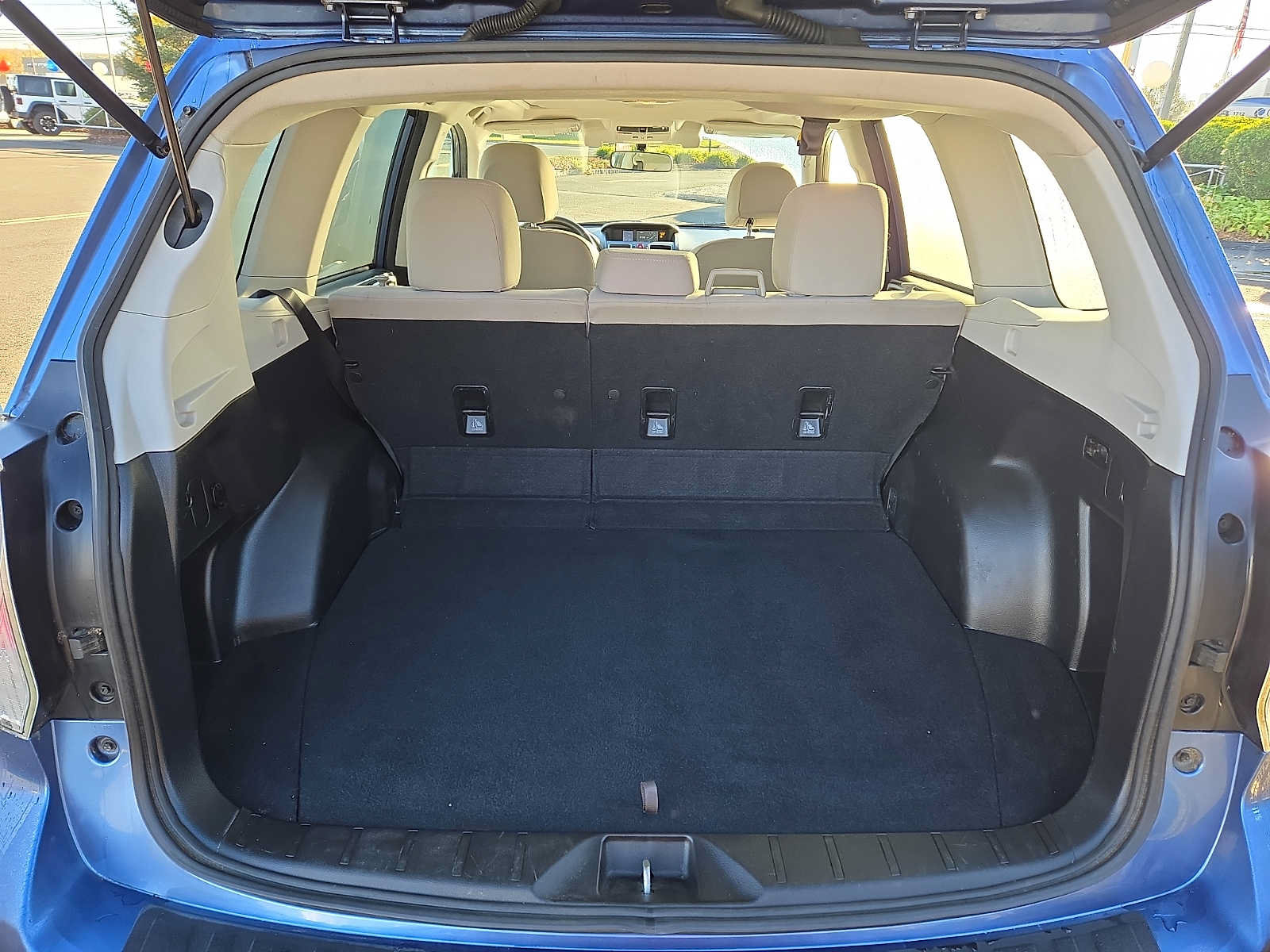 Used 2017 Subaru Forester 2.5i Premium AWD/4WD image 29