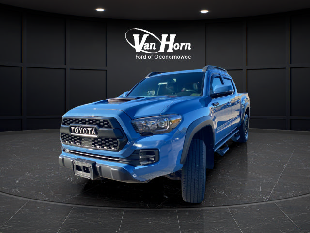 Used 2018 Toyota Tacoma TRD Pro AWD/4WD image 3