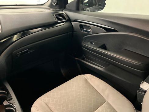Used 2020 Honda Passport Touring image 11