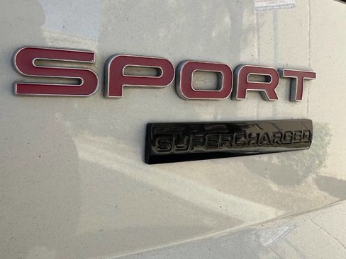 Used 2016 Land Rover Range Rover Sport Supercharged image 11