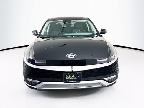 Used 2024 Hyundai Ioniq 5 SEL image 2