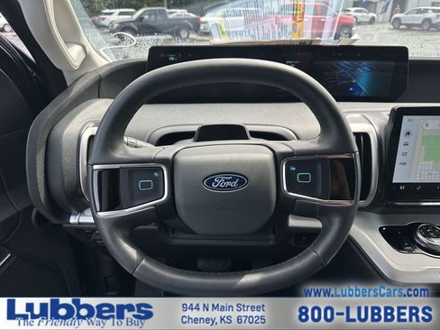 Used 2025 Ford Expedition Max Active AWD/4WD image 14