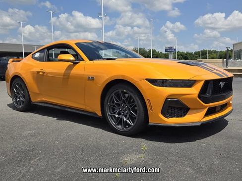 New 2026 Ford Mustang GT Premium w/ GT Performance Package RWD image 5
