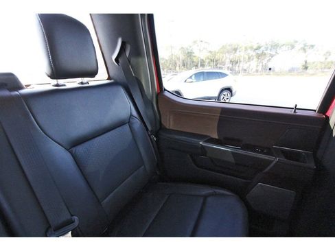 Used 2023 Ford F150 Lariat w/ Equipment Group 502A High image 13