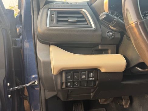 Used 2020 Subaru Ascent Touring w/ Popular Package #3 AWD/4WD image 14