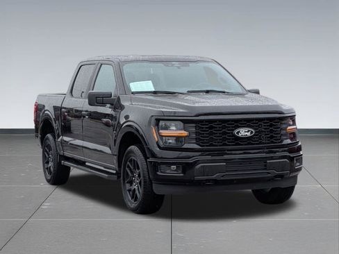 Used 2025 Ford F150 STX w/ STX Black Appearance Package AWD/4WD image 8