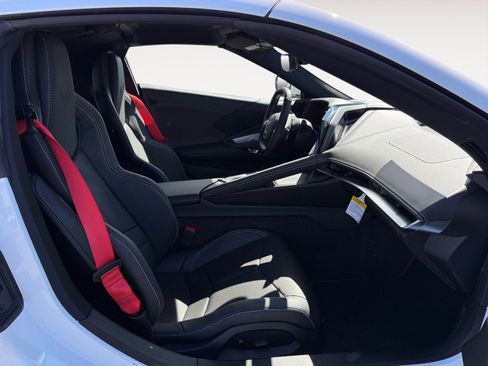 New 2026 Chevrolet Corvette Stingray Coupe w/ Z51 Performance Package RWD image 19