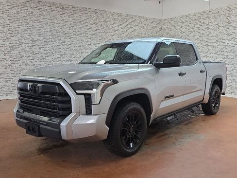Used 2023 Toyota Tundra SR5 RWD image 3