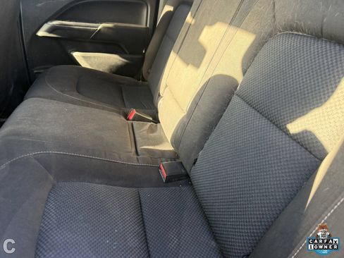 Used 2022 Chevrolet Colorado LT w/ Safety Package RWD image 12