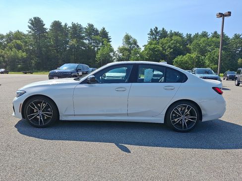 Used 2022 BMW 330i xDrive Sedan w/ M Sport Package image 6