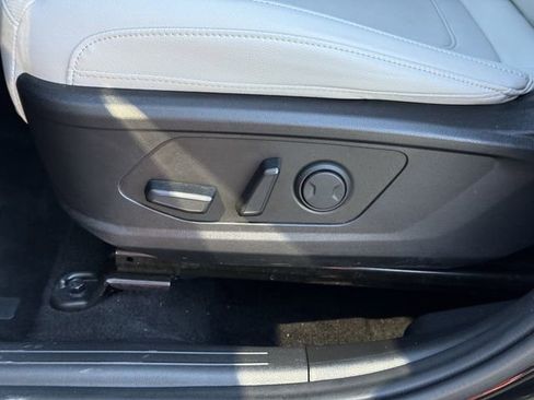 Used 2025 Hyundai Santa Cruz SEL FWD image 23