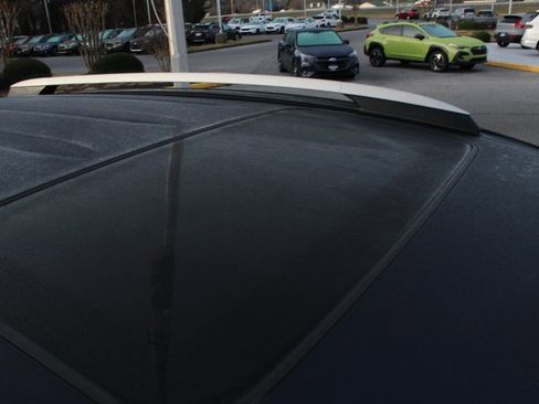 Used 2018 Toyota RAV4 XLE image 10