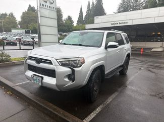 Used 2021 Toyota 4Runner SR5 Premium w/ Moonroof Package AWD/4WD video 1