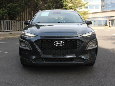 Used 2021 Hyundai Kona SE AWD/4WD image 3
