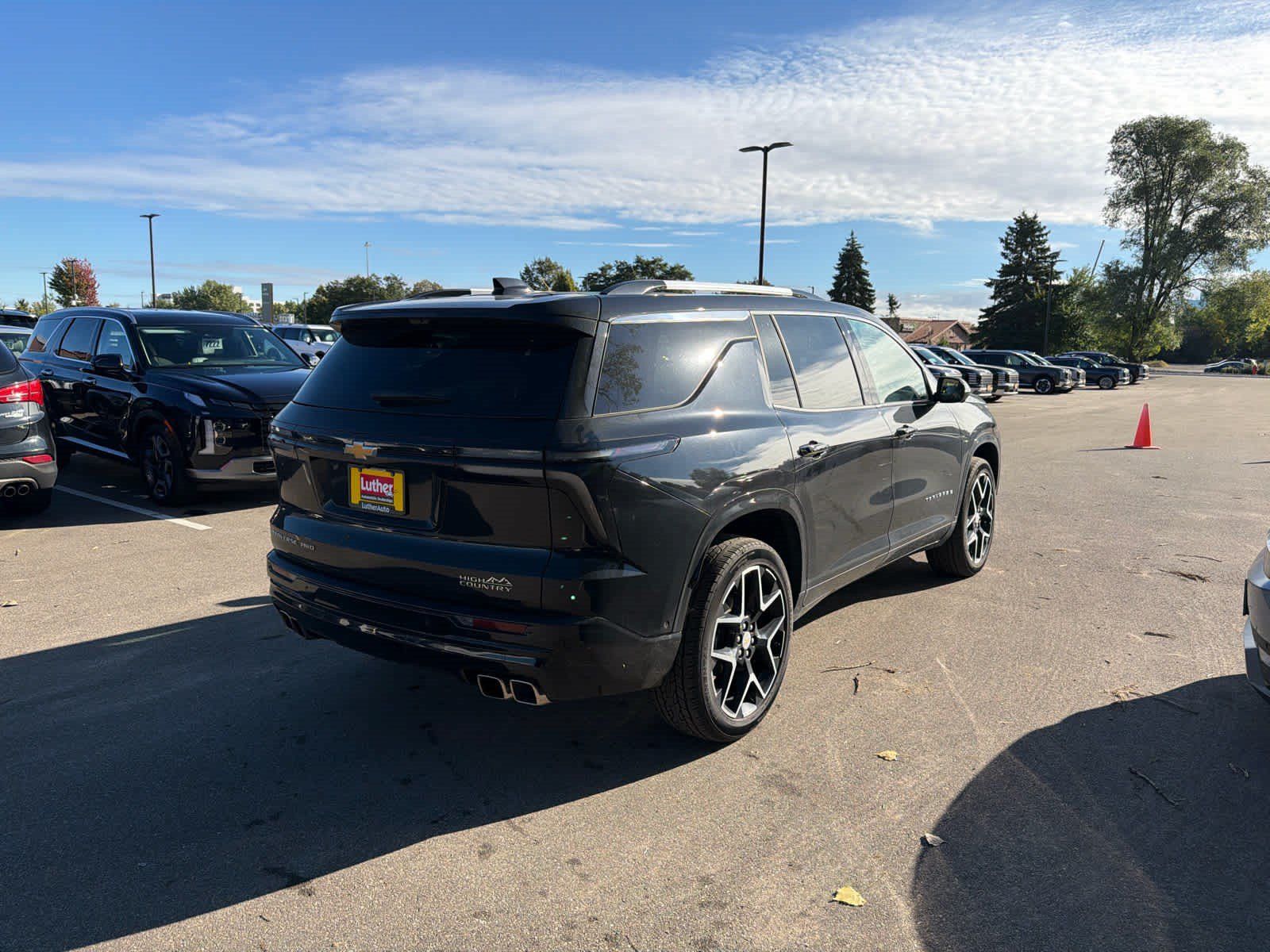 Used 2026 Chevrolet Traverse High Country AWD/4WD image 2
