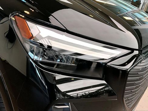 Used 2025 Audi Q4 e-tron Premium Plus w/ Premium Plus image 26