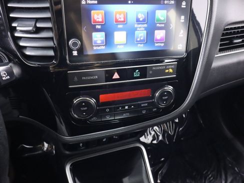 Used 2019 Mitsubishi Outlander SEL FWD image 16