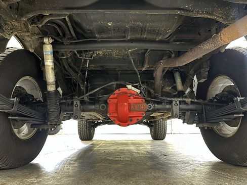 Used 2015 Nissan Xterra PRO-4X w/ Pro-4x Leather Package image 12