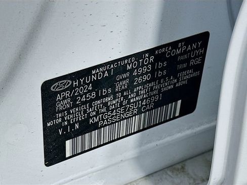 Certified 2025 Genesis G70 3.3T Advanced image 23