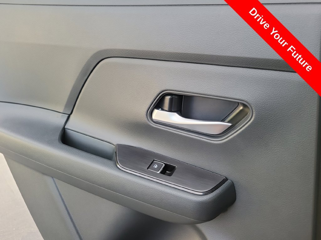Used 2026 Nissan Kicks SR w/ Illumination Package FWD image 23