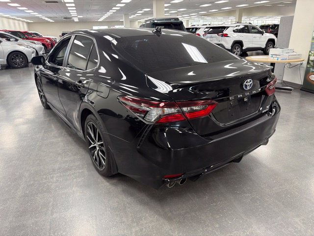Used 2024 Toyota Camry SE FWD image 5