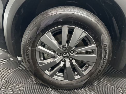Used 2025 Nissan Pathfinder S AWD/4WD image 36