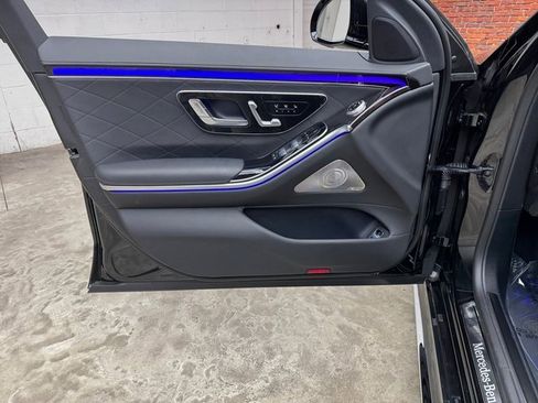 Used 2026 Mercedes-Benz S 580 S 580 image 10
