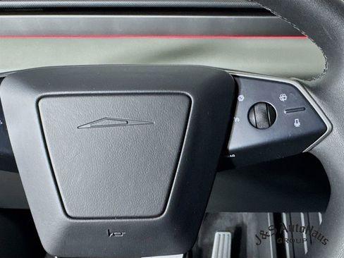 Used 2025 Tesla Cybertruck AWD Crew Cab image 14