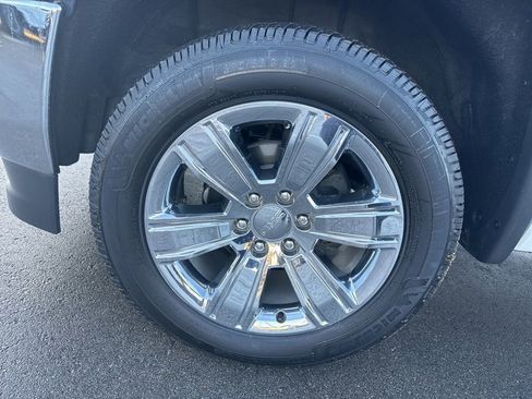 Used 2018 GMC Sierra 1500 SLT image 30