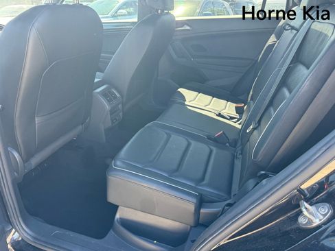 Used 2018 Volkswagen Tiguan SEL Premium AWD/4WD image 13